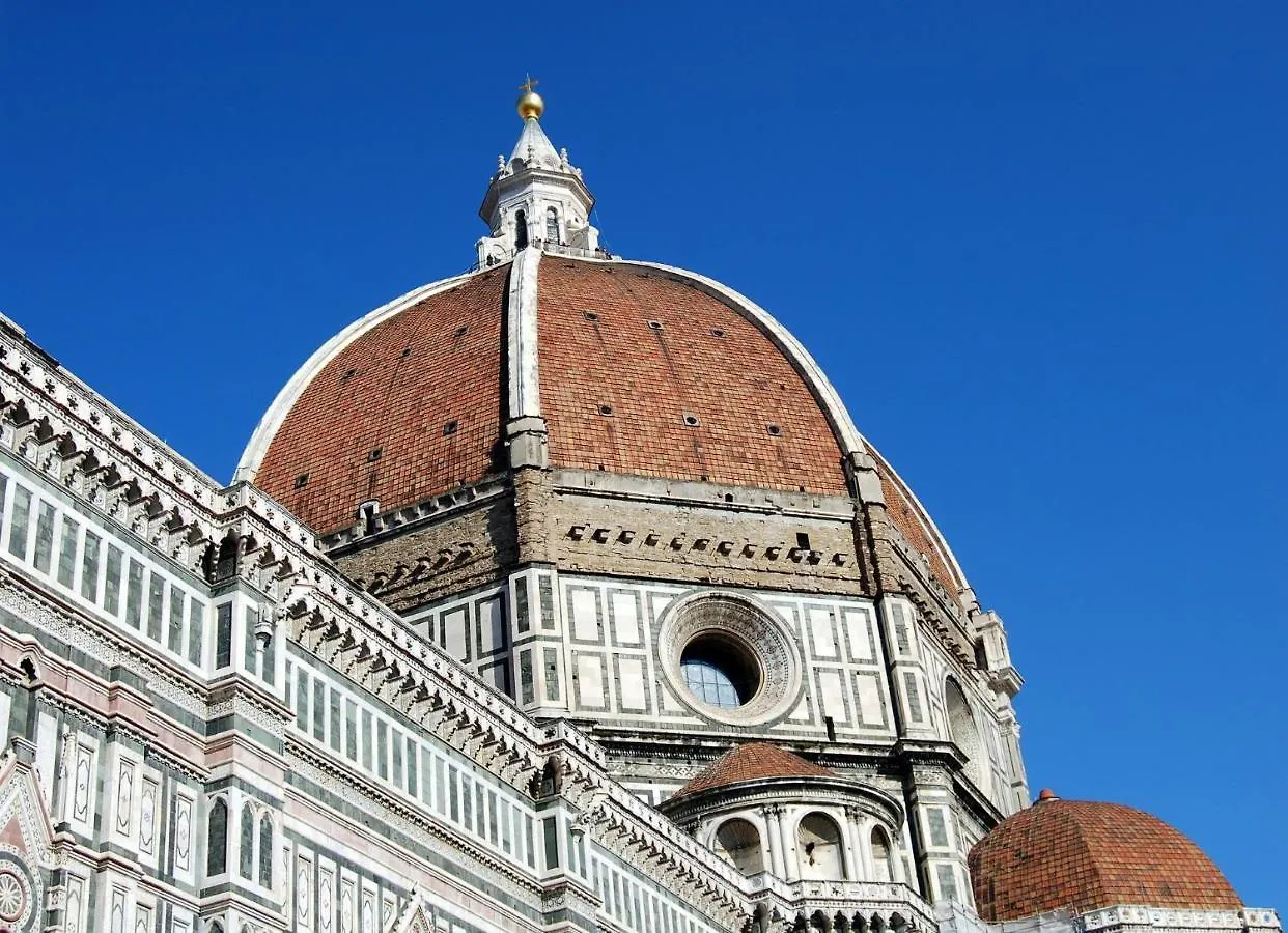 Le Cure Large Apt, 6+1 Beds. Center 15 Min Far By Bus. Apartment Florence Italy