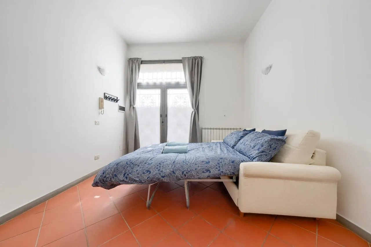 Le Cure Large Apt, 6+1 Beds. Center 15 Min Far By Bus. Apartment Florence