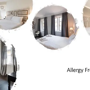 Novella Goldoni Suite-by Concierge Florencia