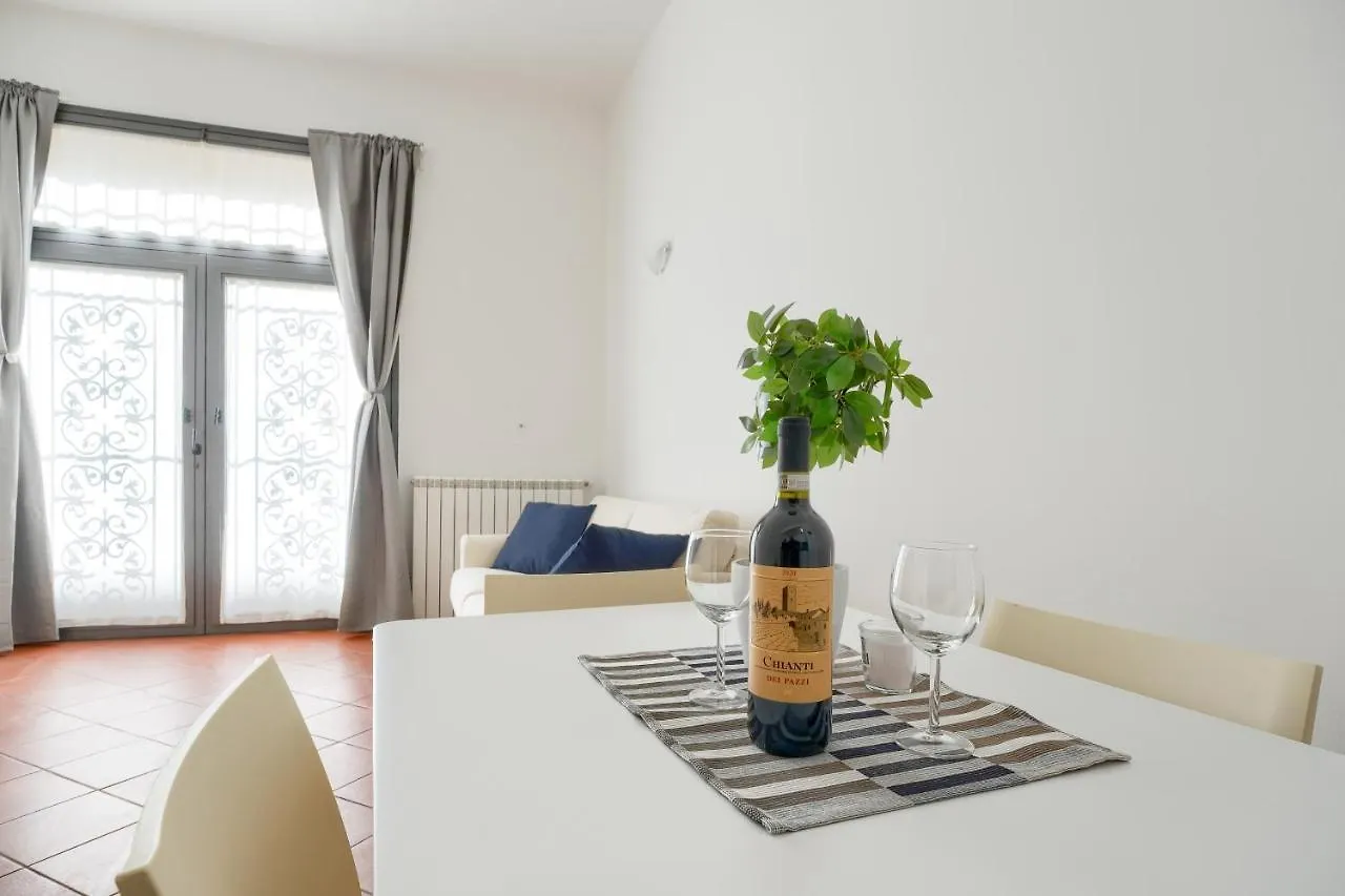 Apartment Ferienwohnung Le Cure Large Apt, 6+1 Beds. Center 15 Min Far By Bus. Florenz Italien